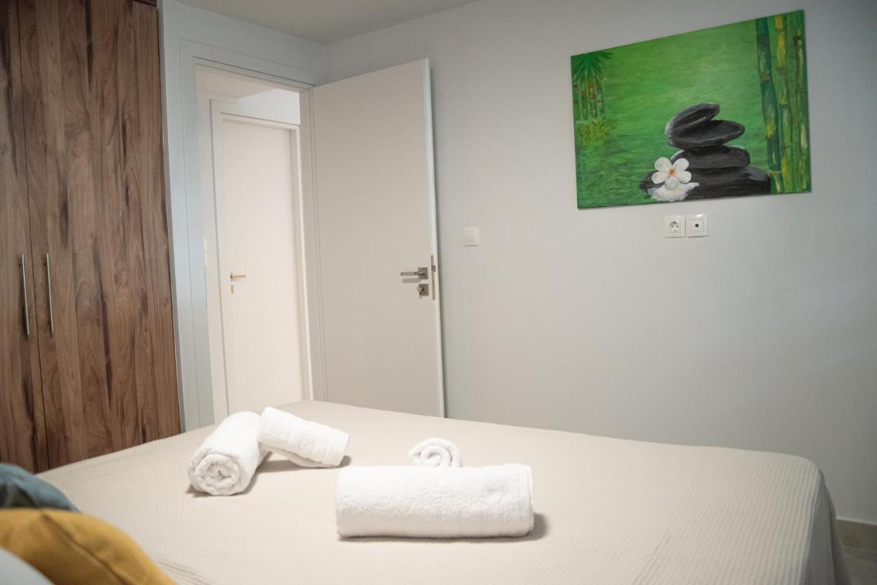 Naiads Nest - The Garden Gem Appartement Varkiza Buitenkant foto