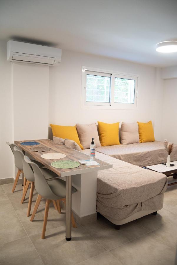 Naiads Nest - The Garden Gem Appartement Varkiza Buitenkant foto